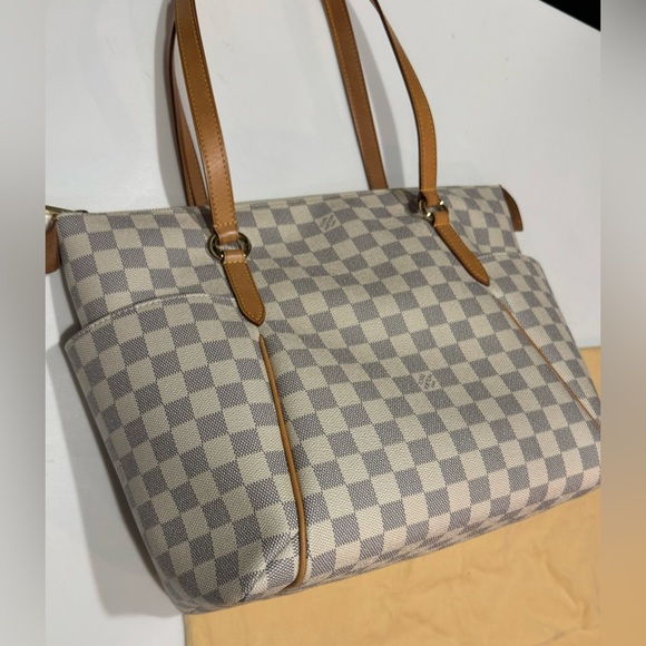 Louis Vuitton Azure Totally shoulder bag - Picture 1 of 14